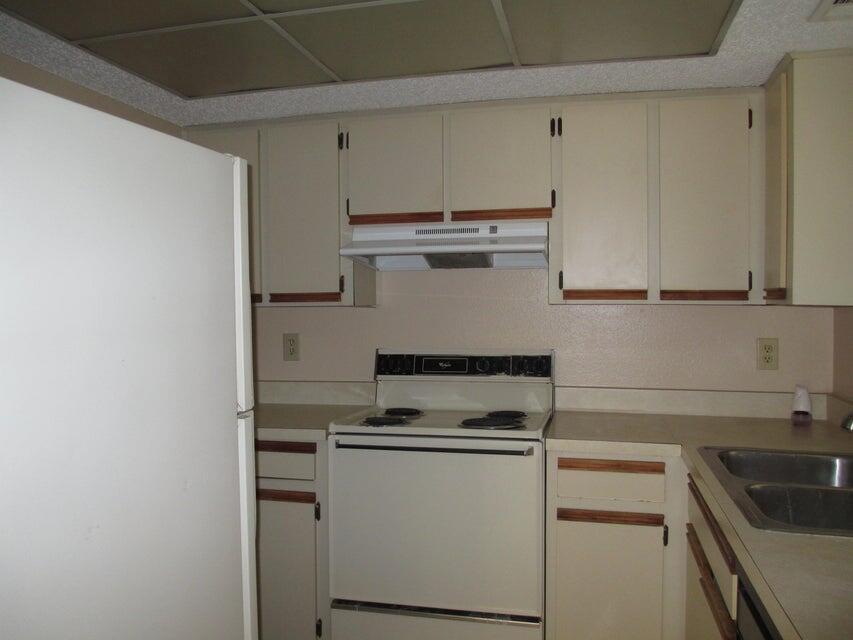 MIDPORT PLACE I, A CONDOM - Residential