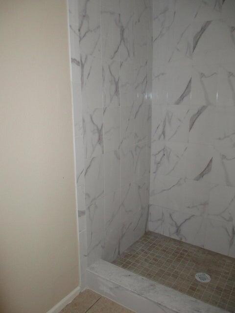 MIDPORT PLACE I, A CONDOM - Residential