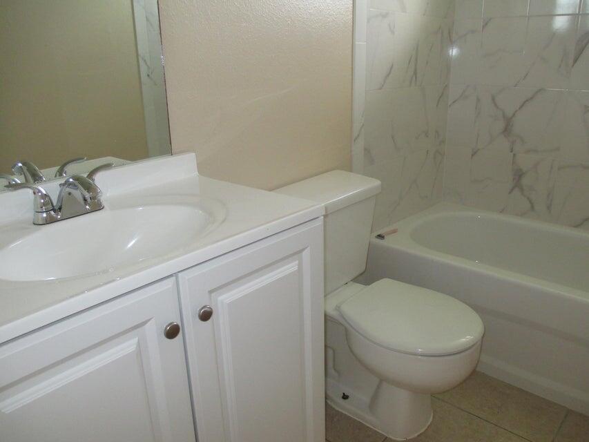 MIDPORT PLACE I, A CONDOM - Residential