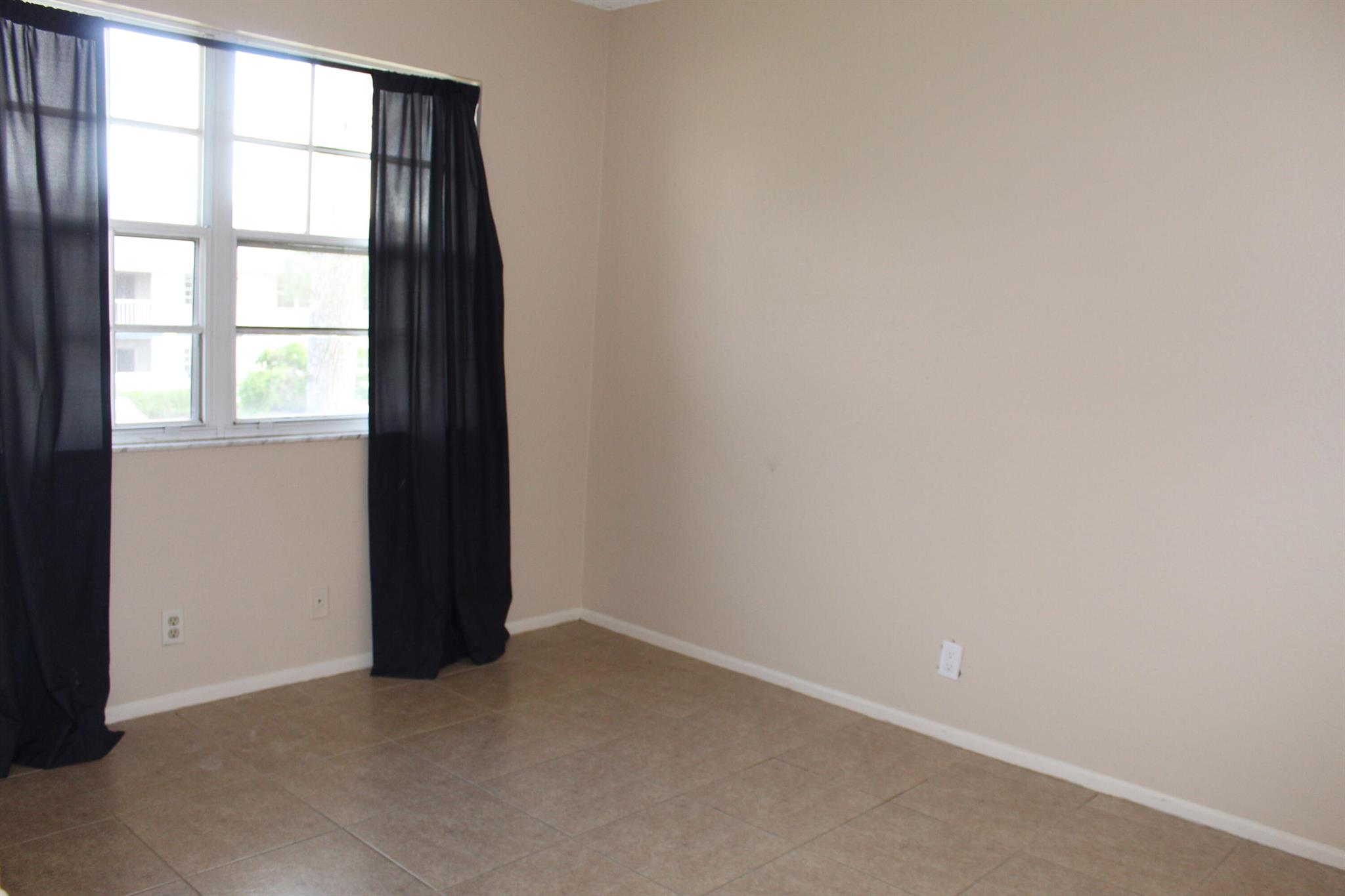 MIDPORT PLACE I, A CONDOM - Residential