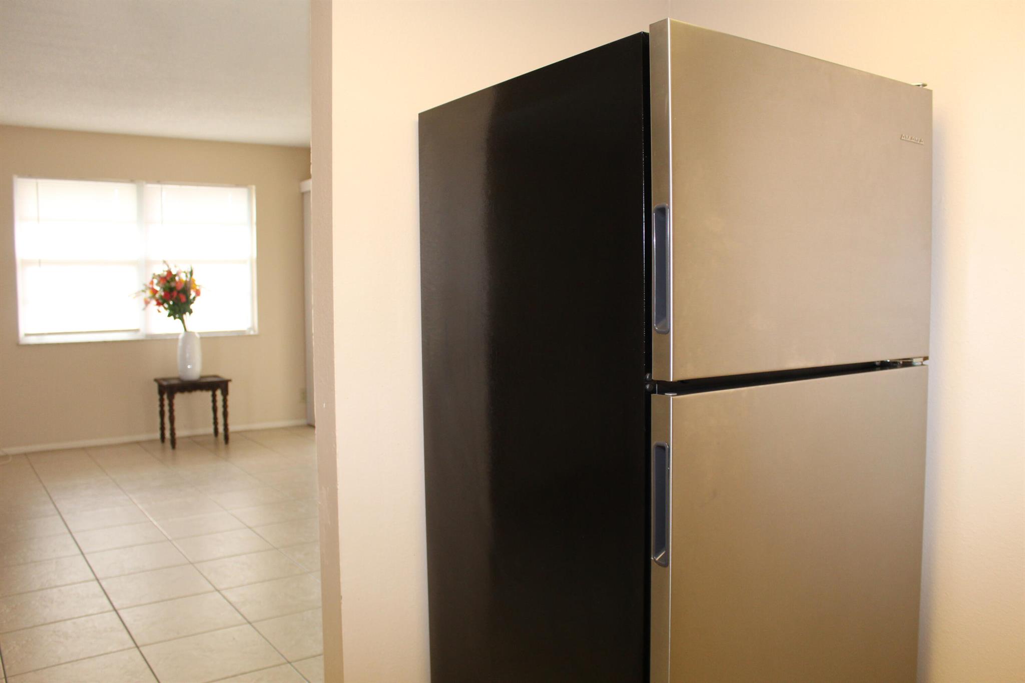 MIDPORT PLACE I, A CONDOM - Residential