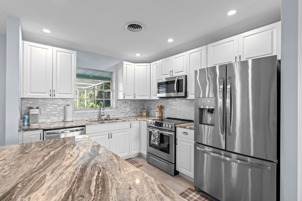 1593 NE 24th Street