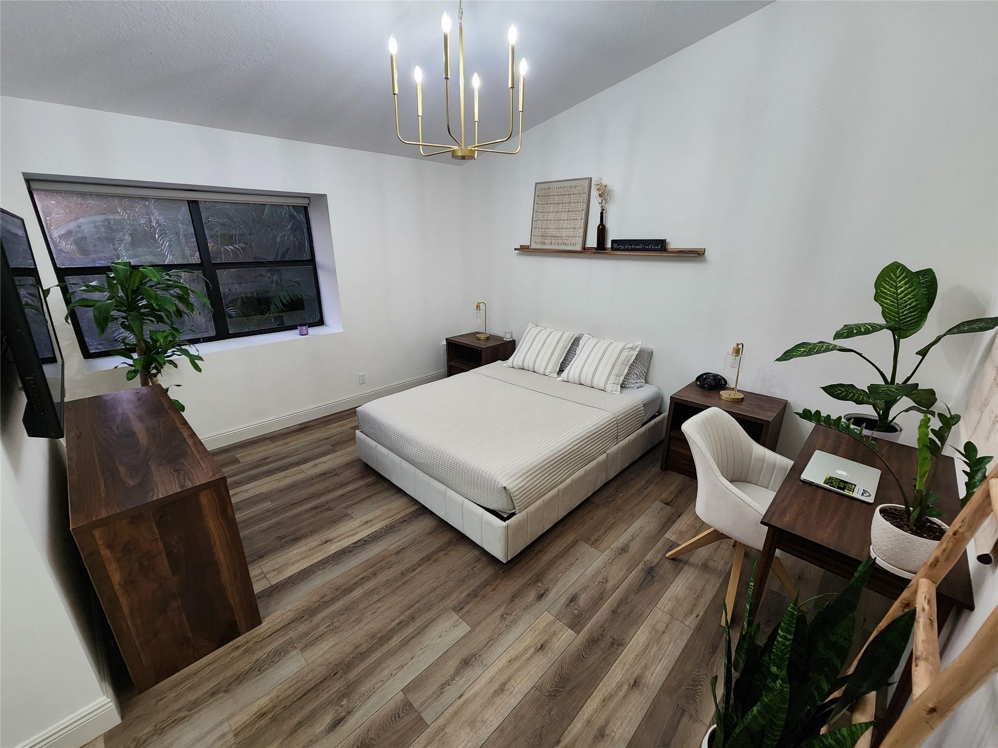 SPRINGDALE LAKE - Residential