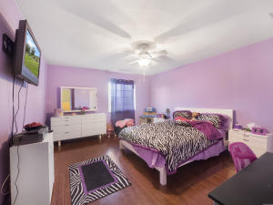 PORTOFINO ISLES / NEWPORT ISLES - Residential