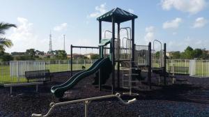 PORTOFINO ISLES / NEWPORT ISLES - Residential