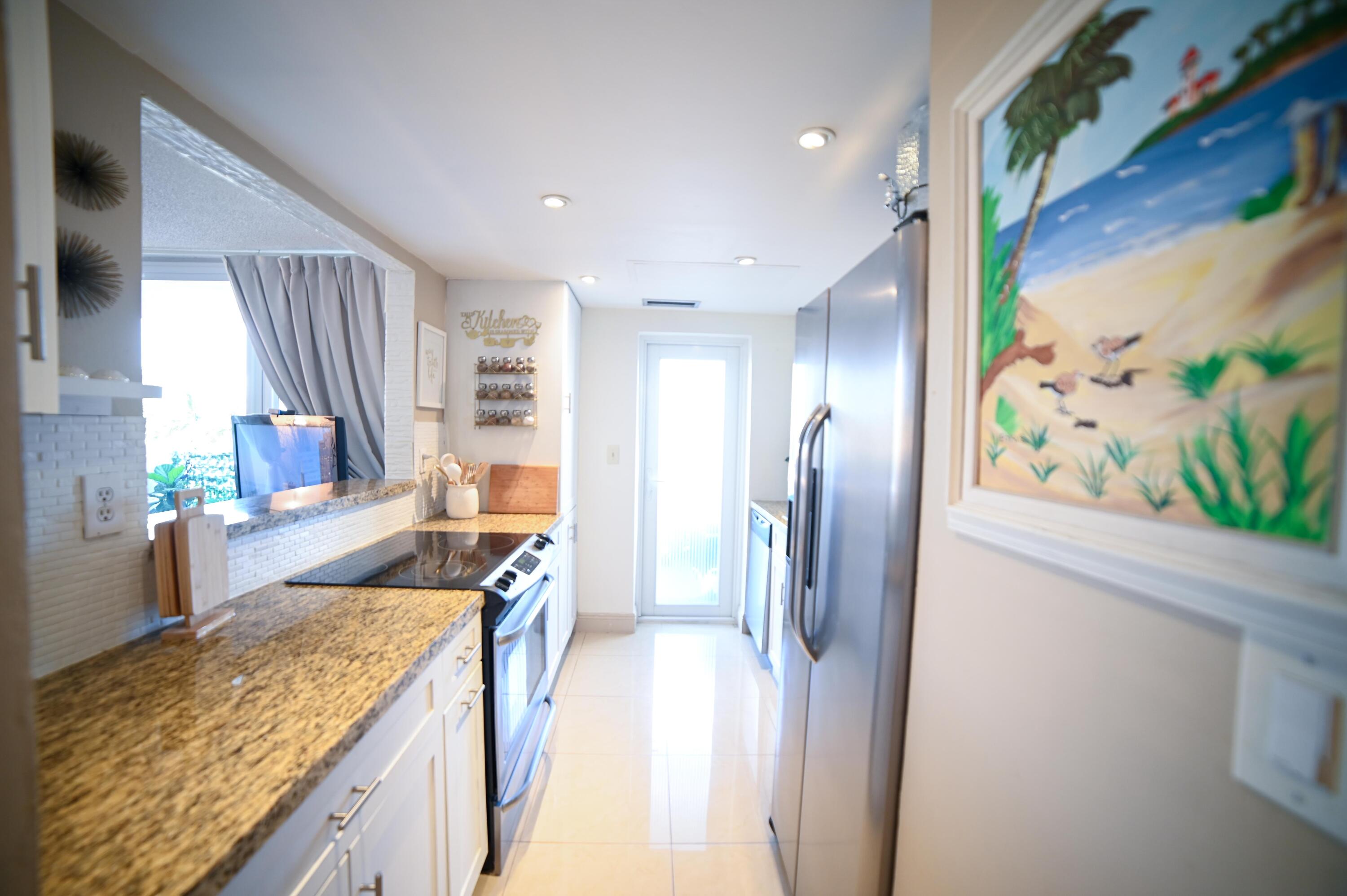 2701 N Ocean Boulevard 2f
