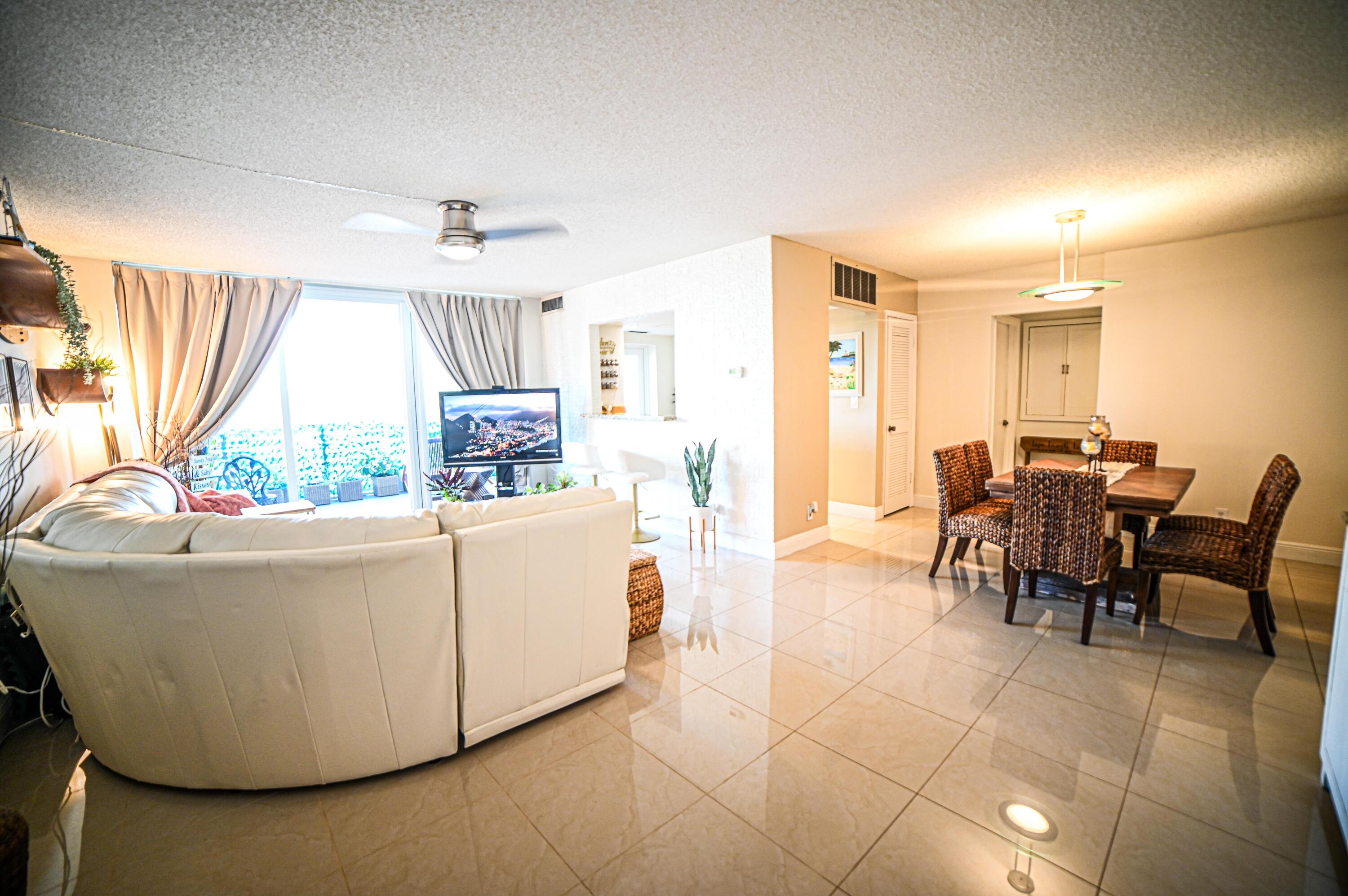 2701 N Ocean Boulevard 2f