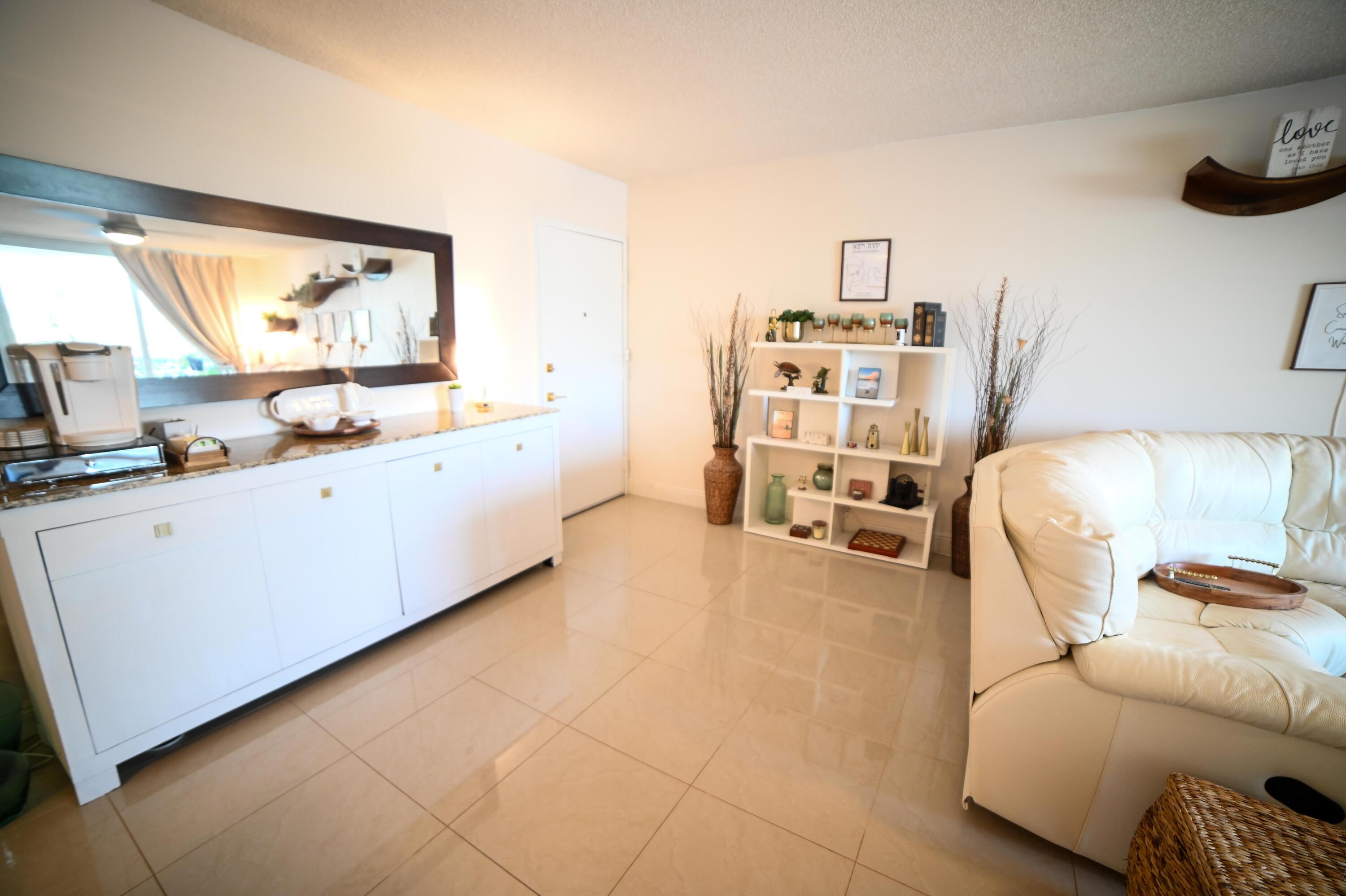 EMBASSY TOWER INC CONDO - Residential