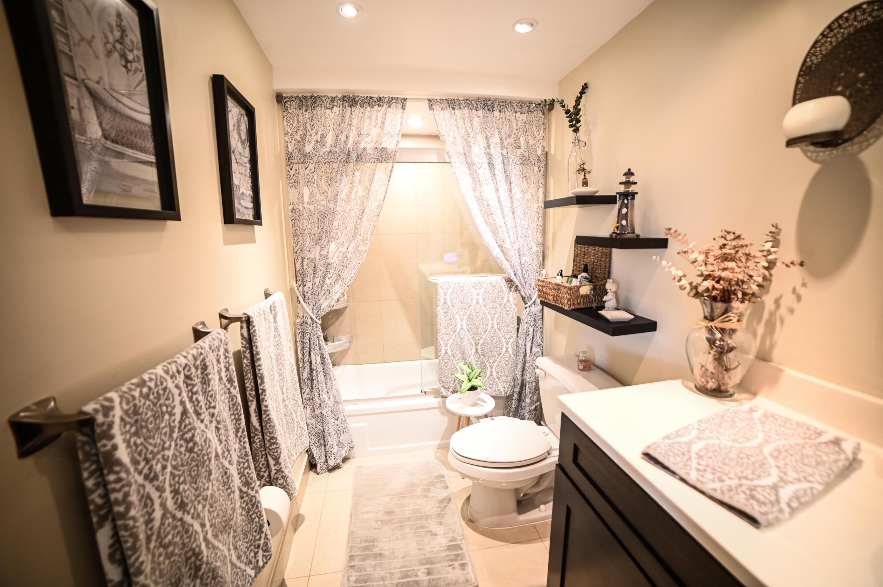 EMBASSY TOWER INC CONDO - Residential