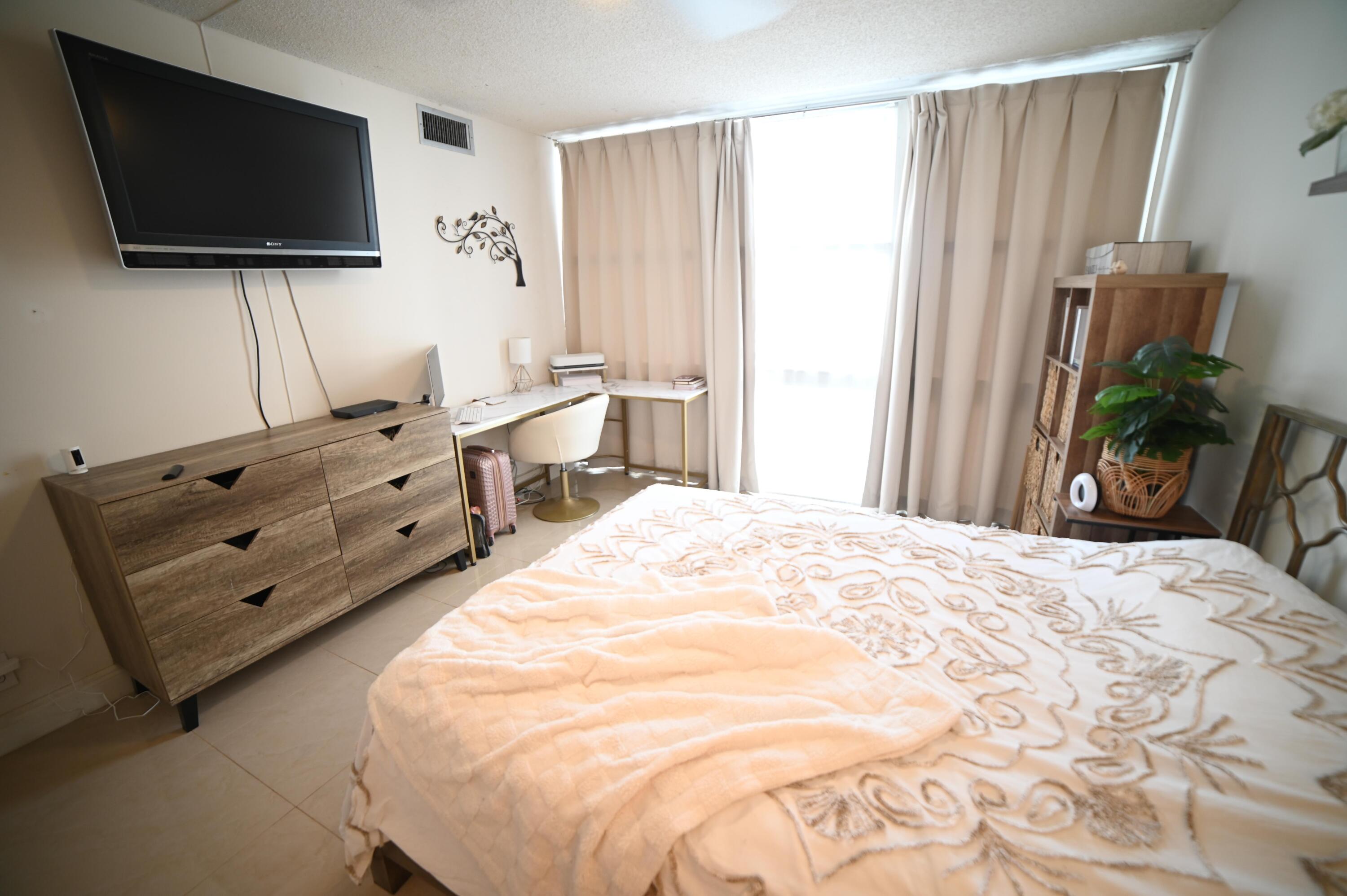 EMBASSY TOWER INC CONDO - Residential