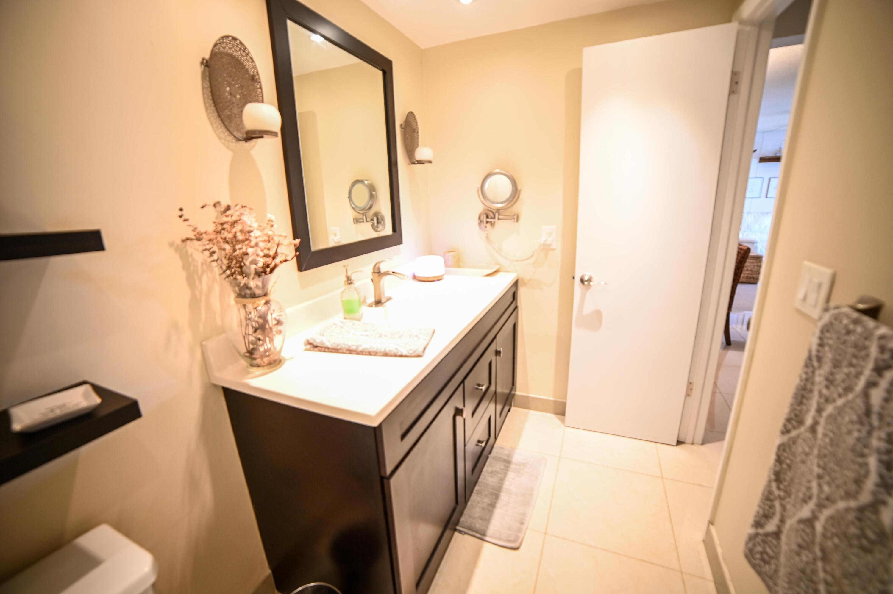 EMBASSY TOWER INC CONDO - Residential