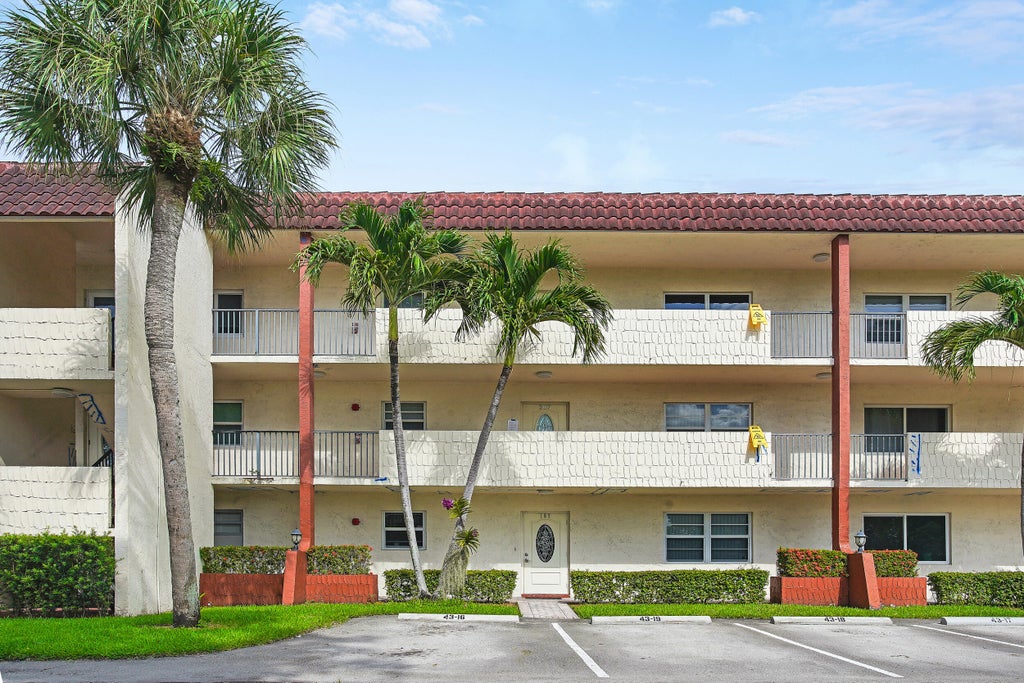 Photo of 211 S Hollybrook Drive #107, Pembroke Pines, FL 33025 (MLS # B26060536)
