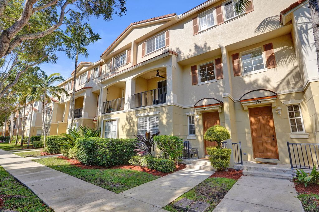 Photo of 4533 Danson Way, Delray Beach, FL 33445 (MLS # R11151315)