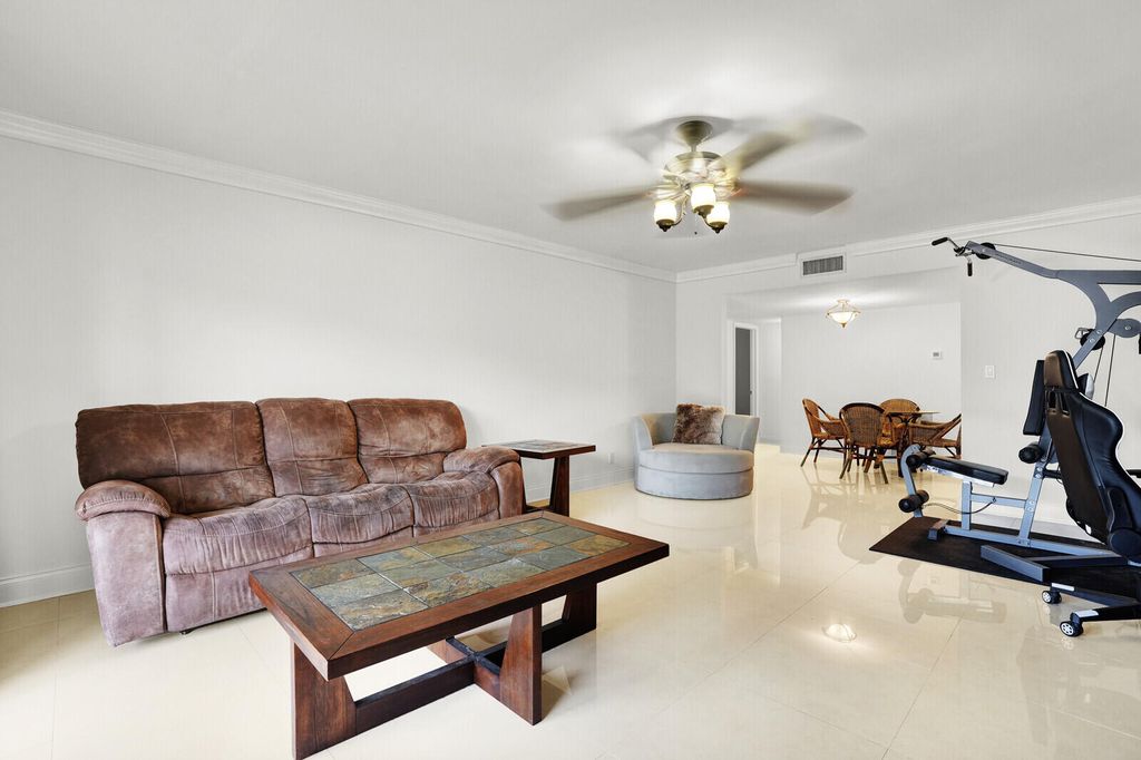 Photo of 1962 NE 6th Street #4a, Deerfield Beach, FL 33441 (MLS # R11165811)