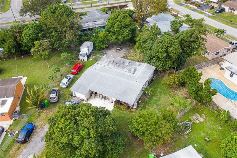 SUNRISE GOLF VILLAGE SEC 10 - Residential