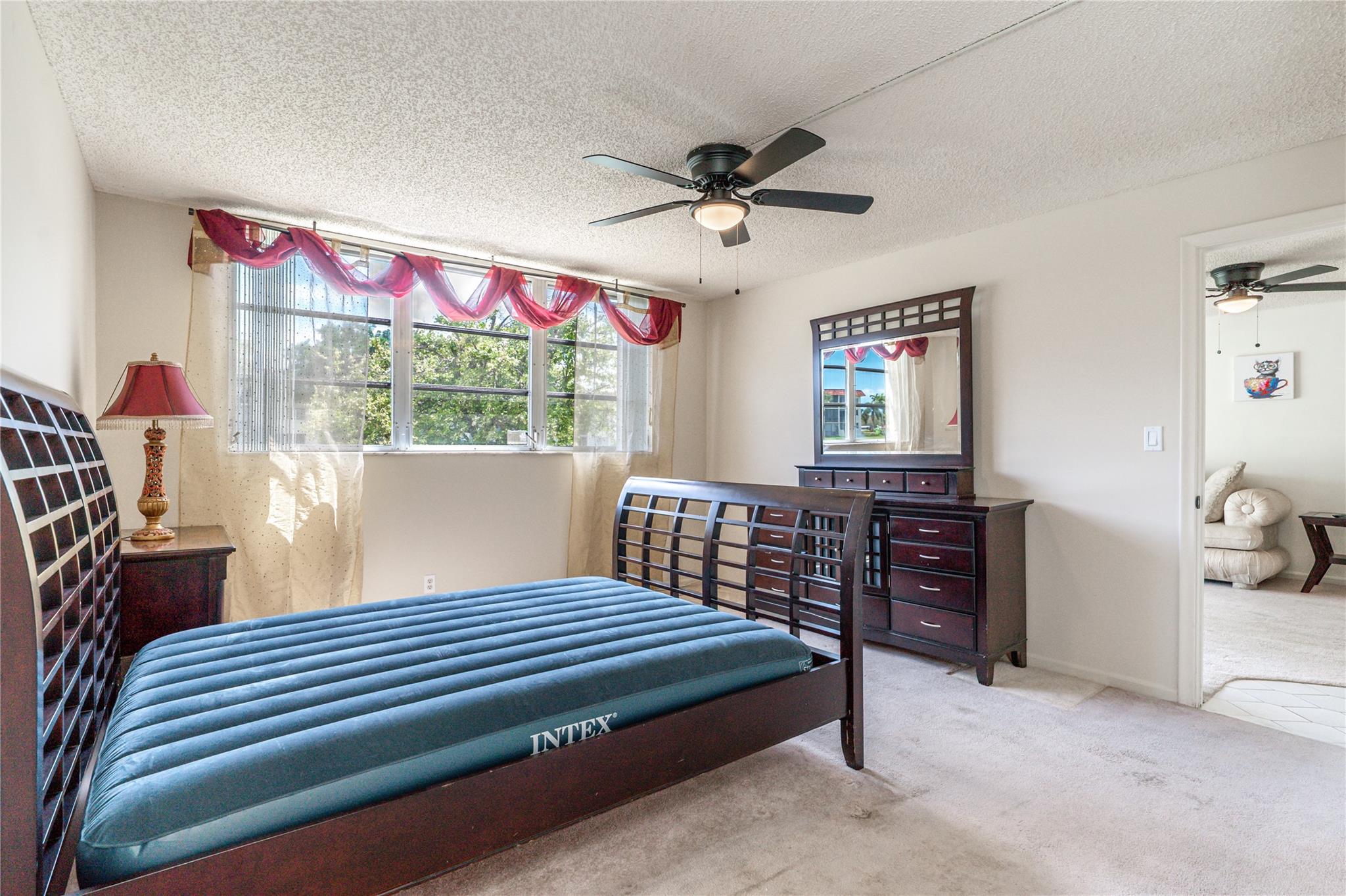 361 S Hollybrook Dr 102