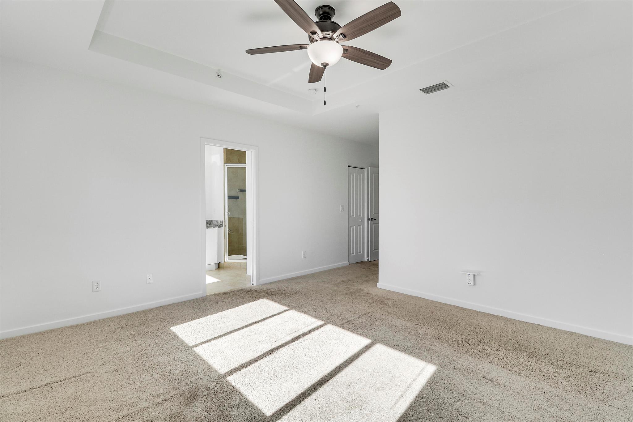 HERITAGE ENCLAVE - Residential Lease