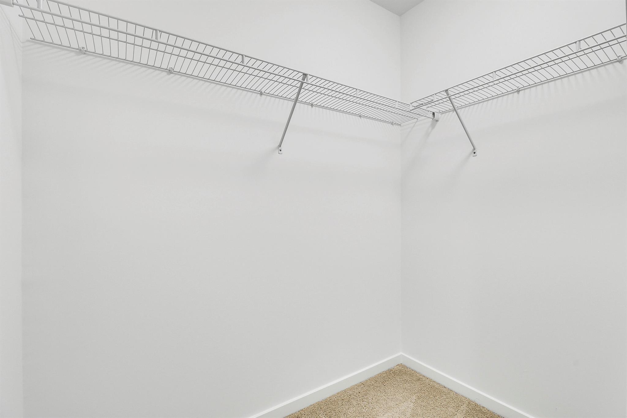 HERITAGE ENCLAVE - Residential Lease