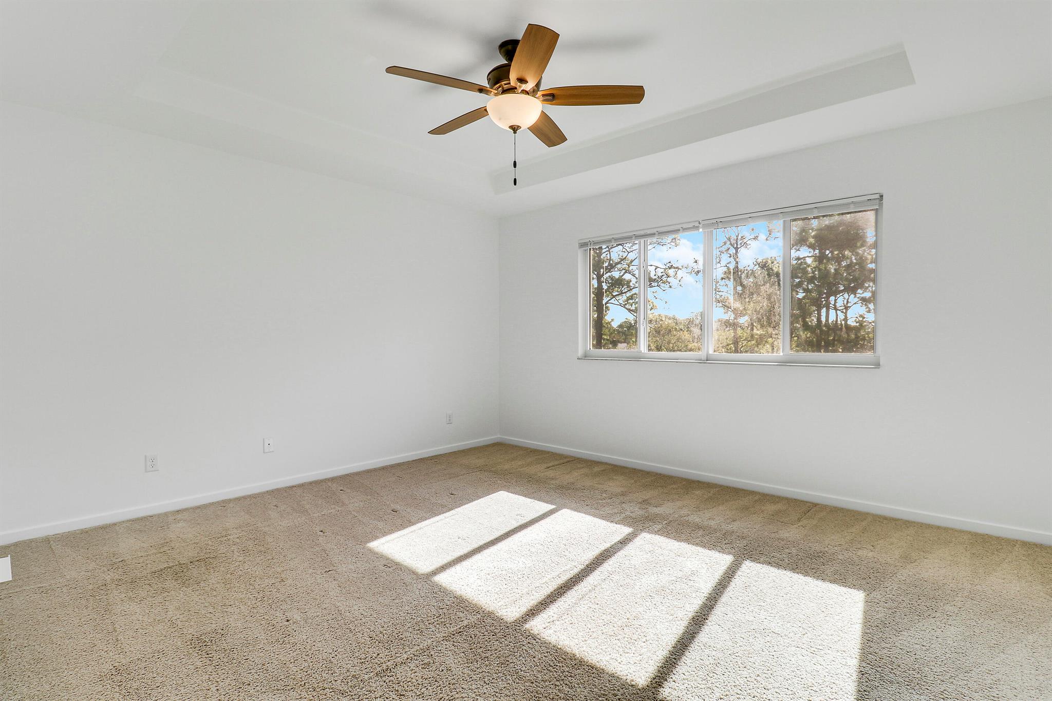 HERITAGE ENCLAVE - Residential Lease