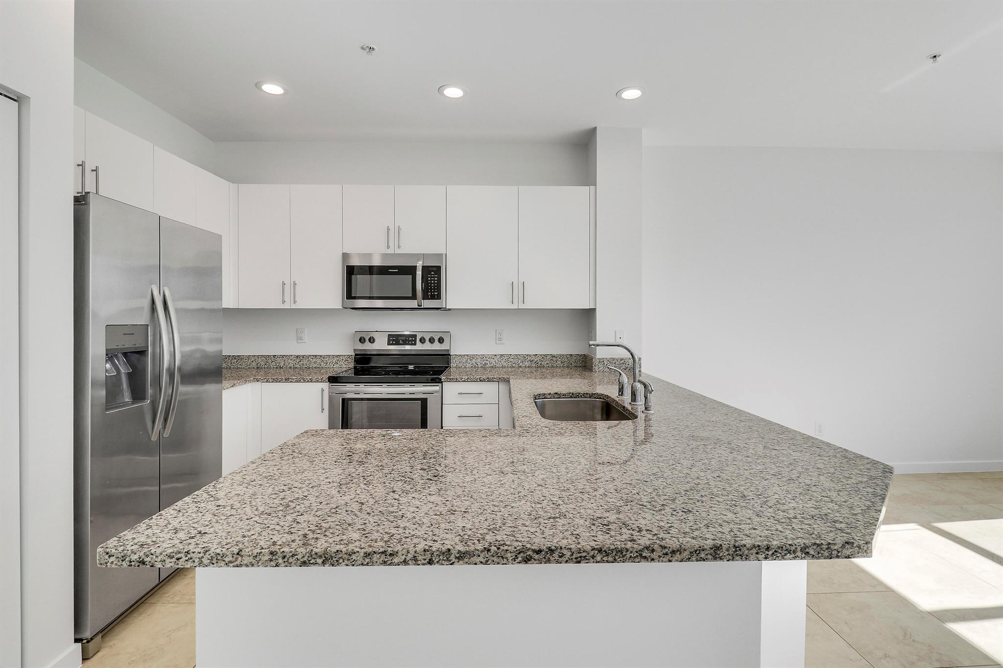 HERITAGE ENCLAVE - Residential Lease