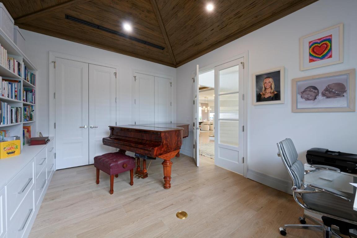 COUNTRY CLUB ADD TO VILLAGE OF NORTH PALM BEACH - Residential