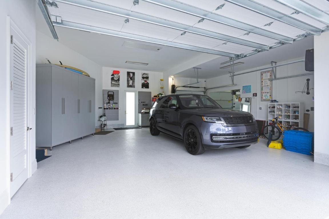 COUNTRY CLUB ADD TO VILLAGE OF NORTH PALM BEACH - Residential