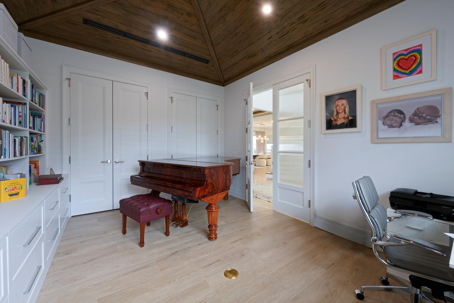 COUNTRY CLUB ADD TO VILLAGE OF NORTH PALM BEACH - Residential