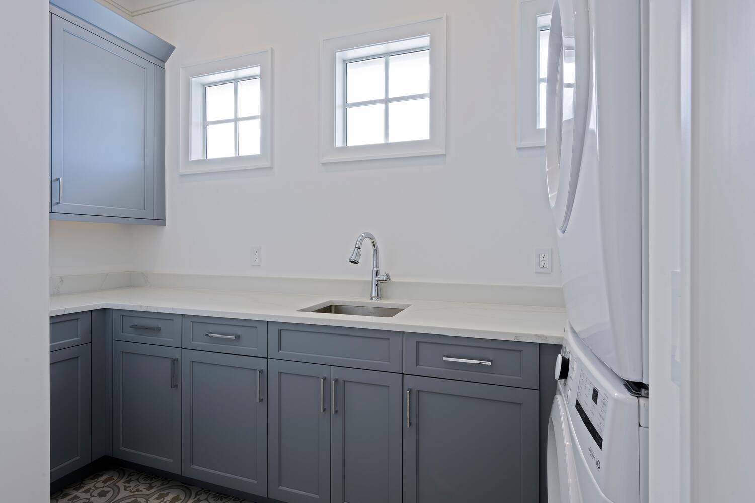 COUNTRY CLUB ADD TO VILLAGE OF NORTH PALM BEACH - Residential