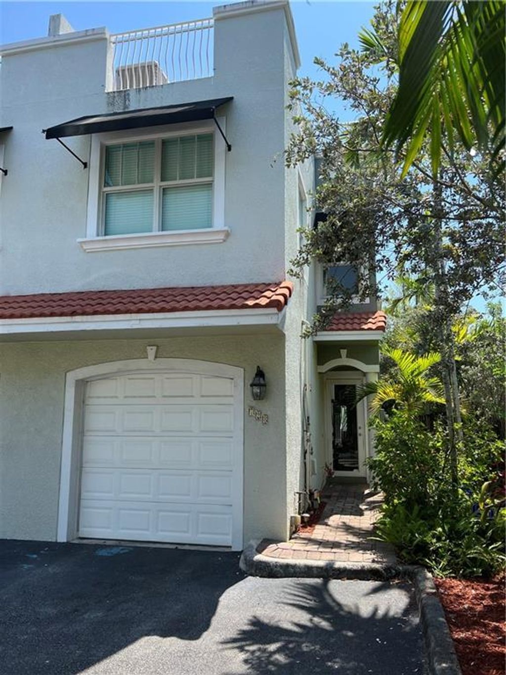 Photo of 728 NE 7th Ave #728, Fort Lauderdale, FL 33304 (MLS # F10329727)