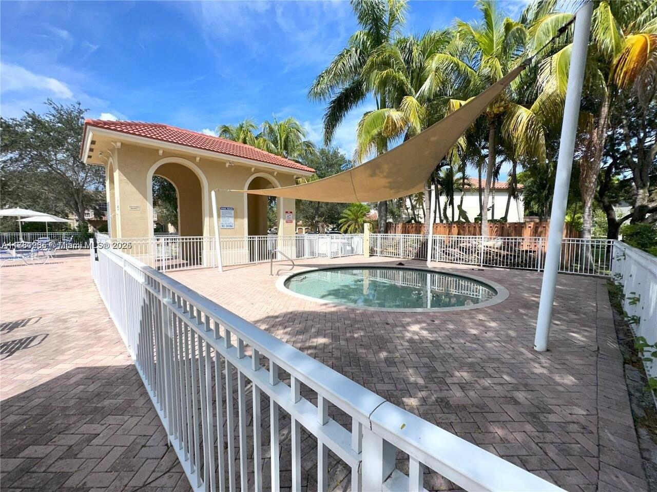 Escada - Residential