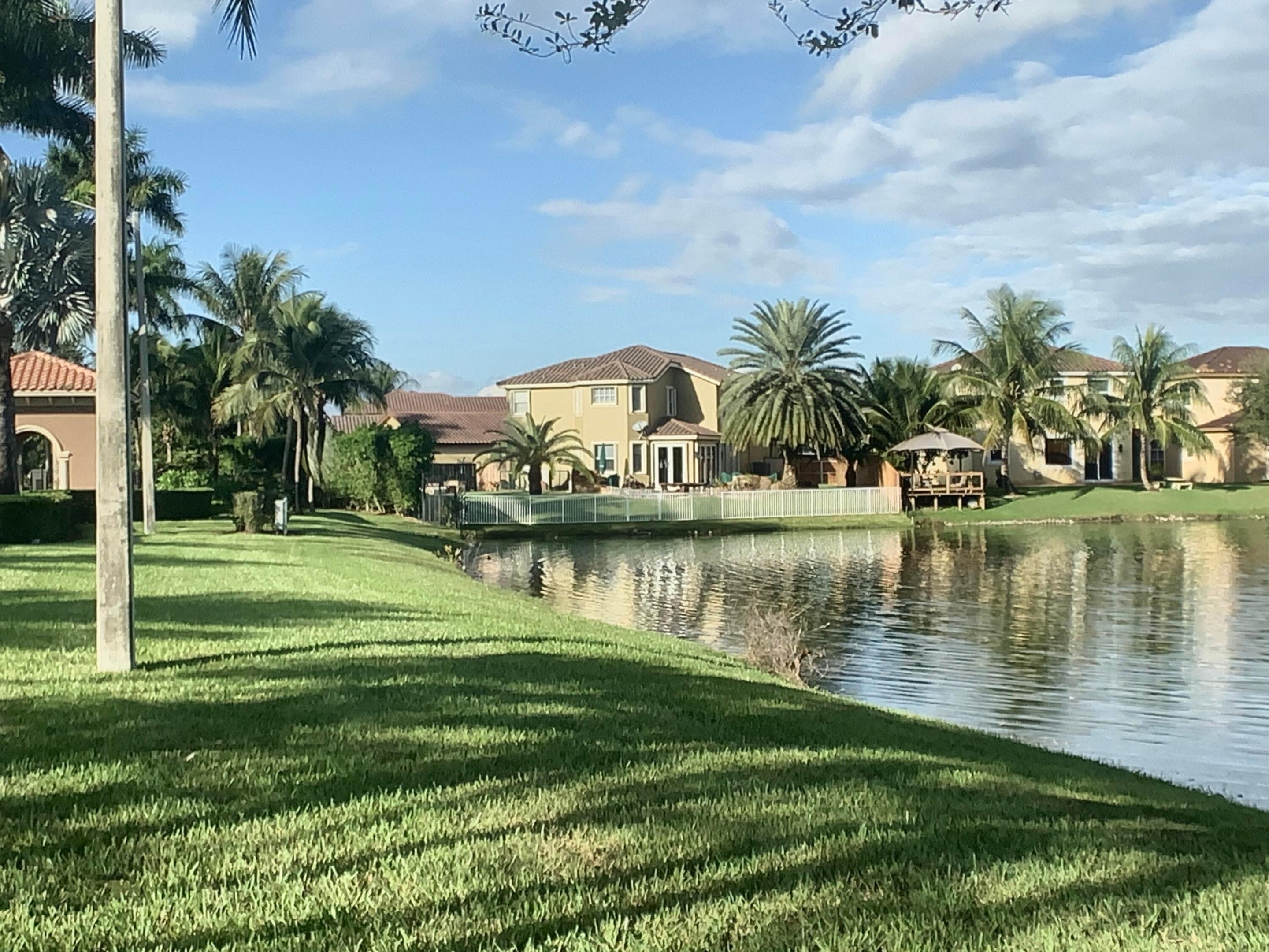 Escada - Residential
