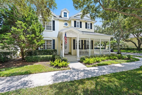 Photo of 221 New Haven Boulevard, Jupiter, FL 33458 (MLS # B26067150)