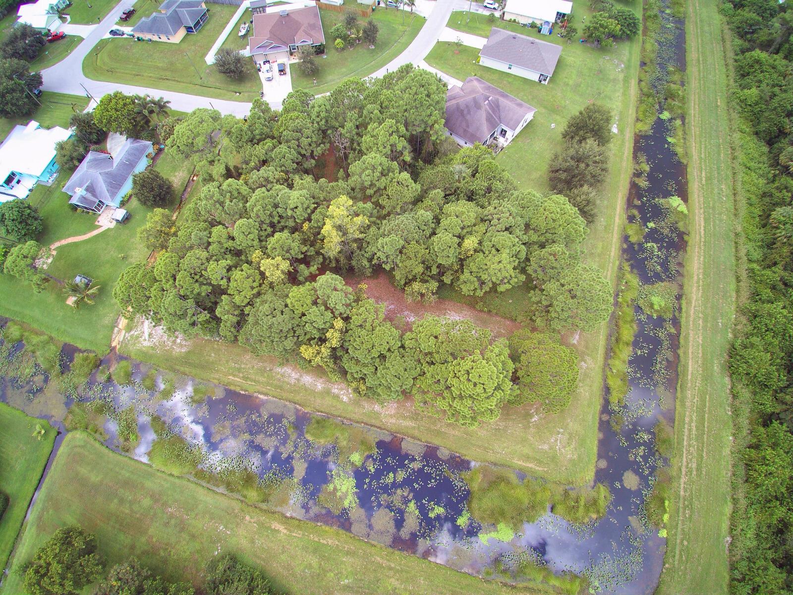 PORT ST LUCIE SECTION 48 - Land