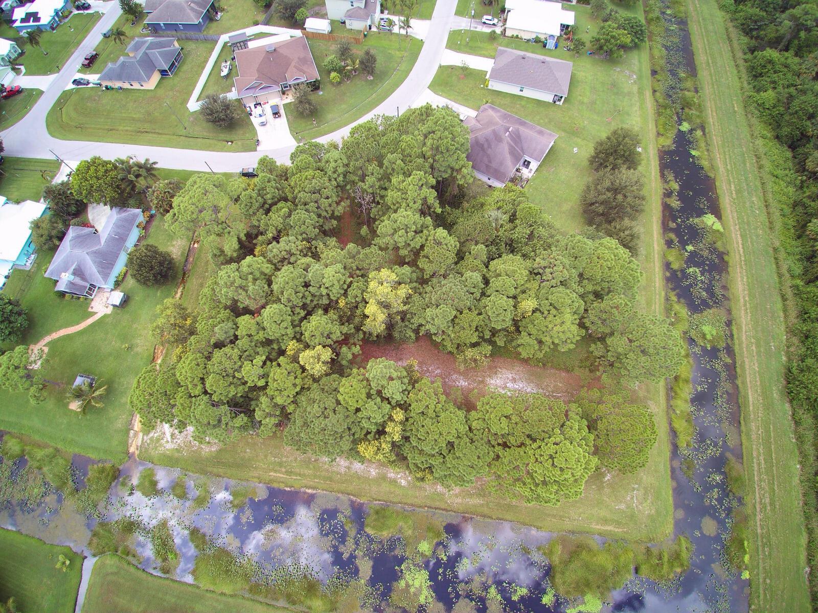 PORT ST LUCIE SECTION 48 - Land