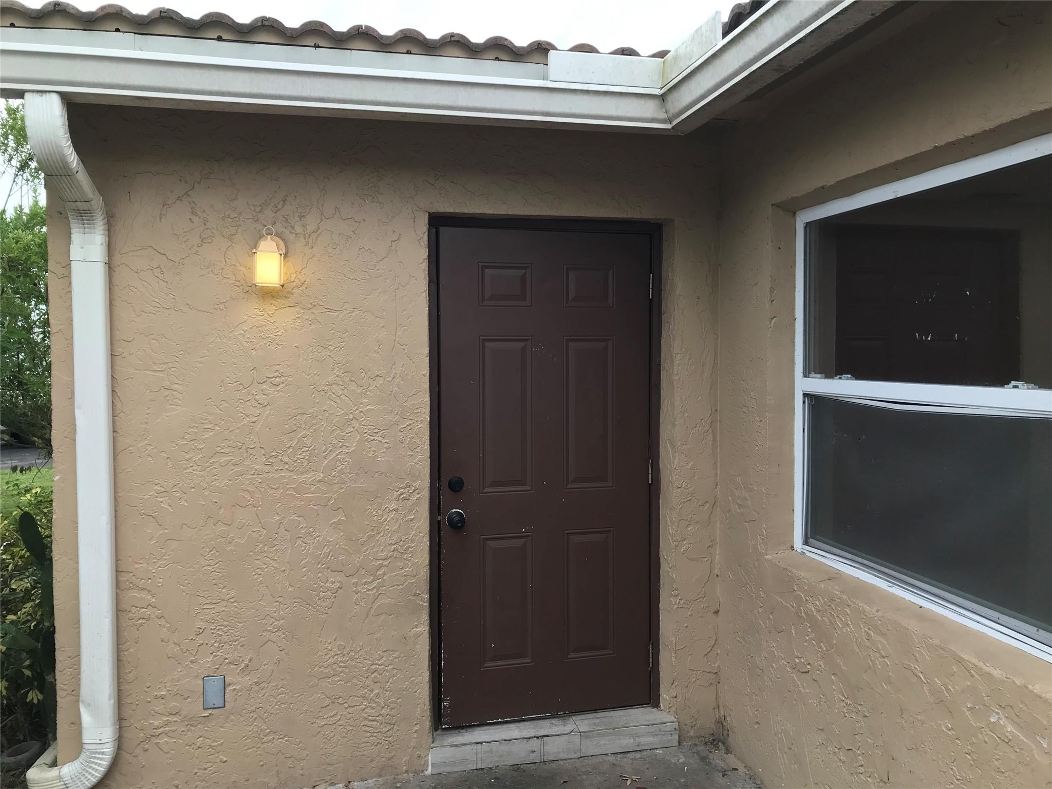 This fully renovated 1600 SF property is well located by Royal Palm Blvd and Riverside Dr. surrounding by good schools for your childrenit this large 4/2 duplex has just being painted prior being on the market. It has granite countertops, stainless-steel kitchen appliances, impact windows, renovated bathrooms, huge attached exterior storage unit This 4/2 home also features a walk-in pantry, washer and dryer, central AC. The 4th bedroom is very inpendent, has its own entrance in the back, and can be rented easily for $1200. Conveniently located near a large park, this vacant and spacious 4/2 property is accepting applications for all qualified tenants. Good s