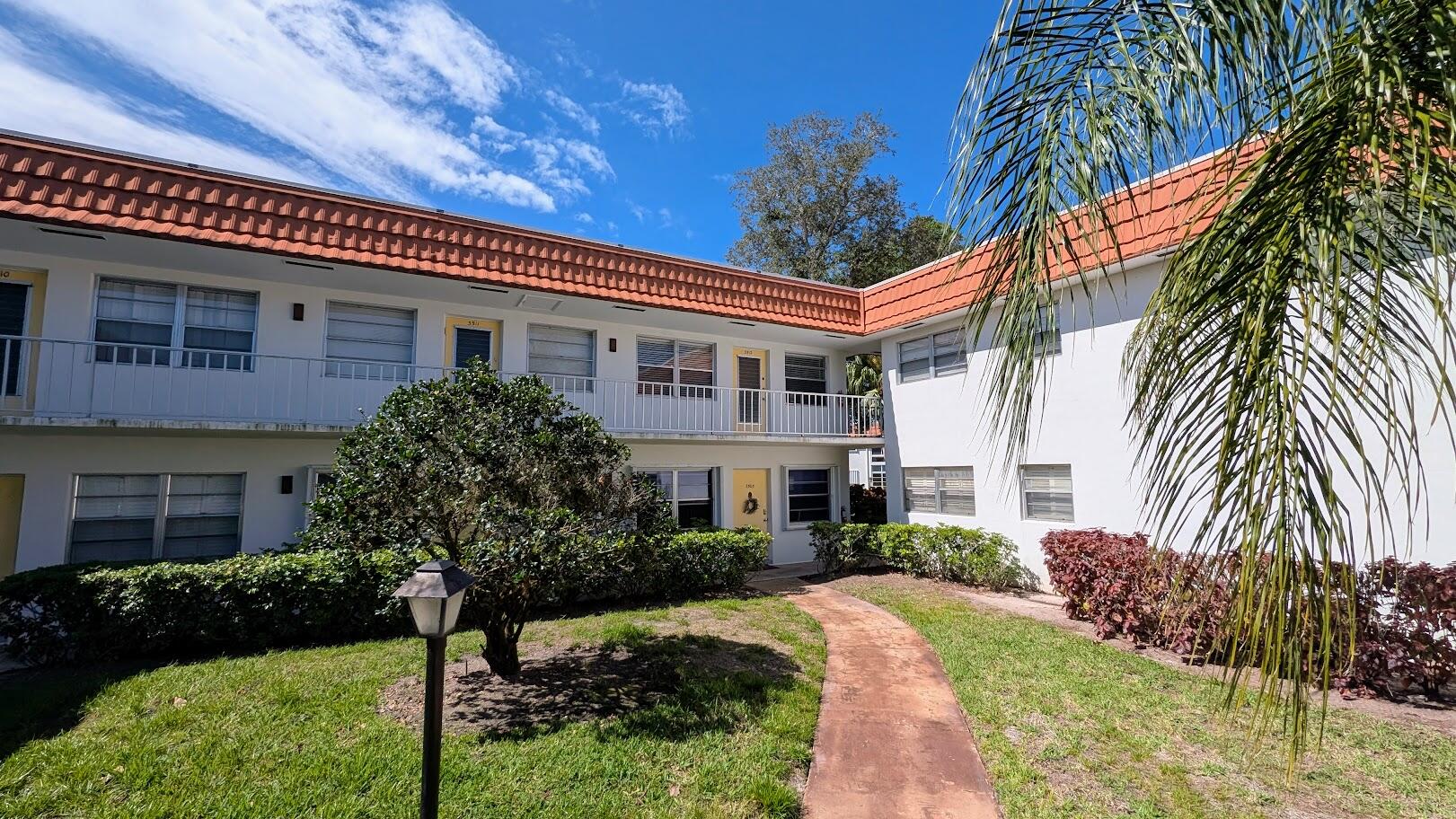 VISTA DEL LAGO CONDO - Residential Lease