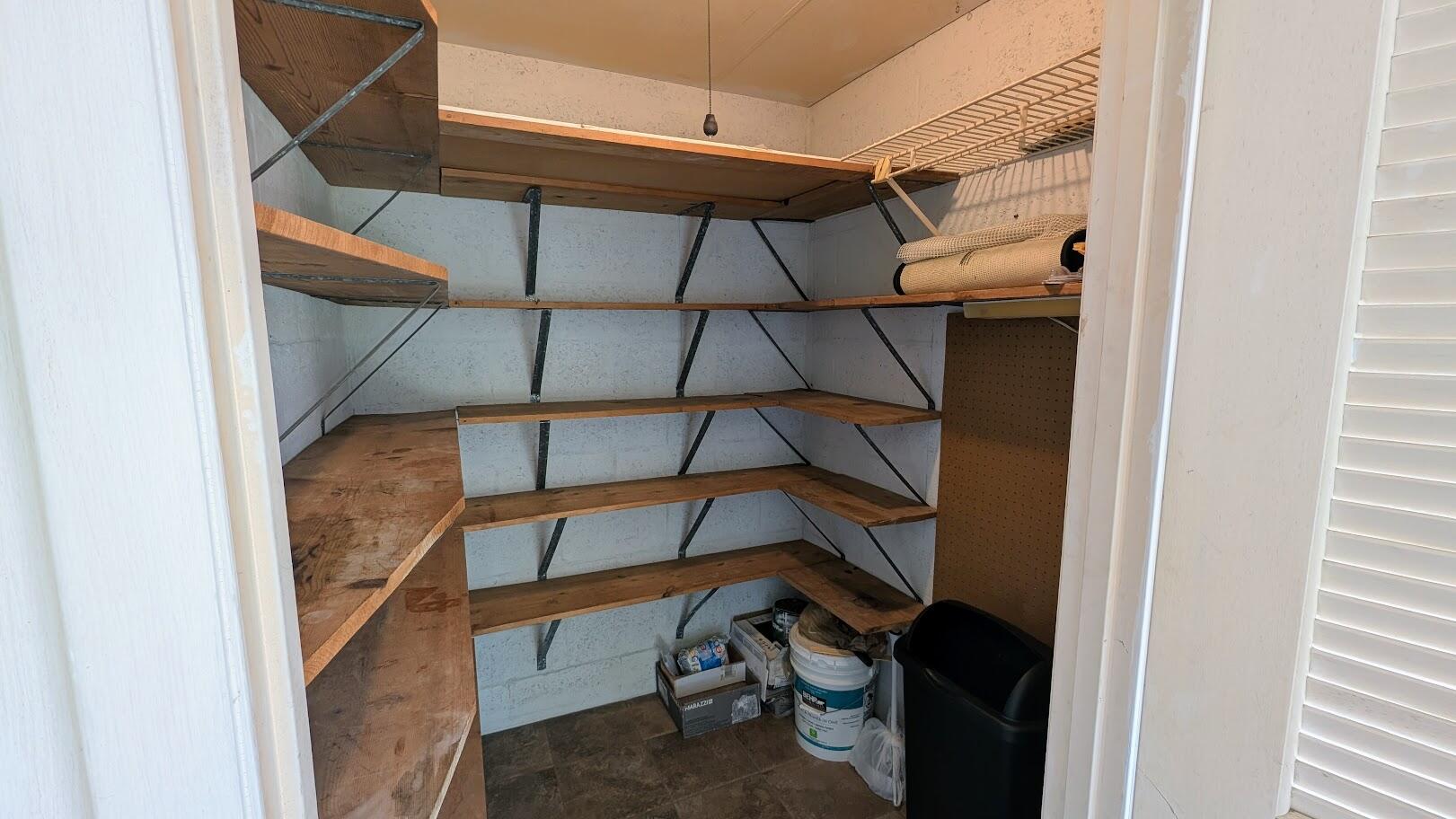 VISTA DEL LAGO CONDO - Residential Lease