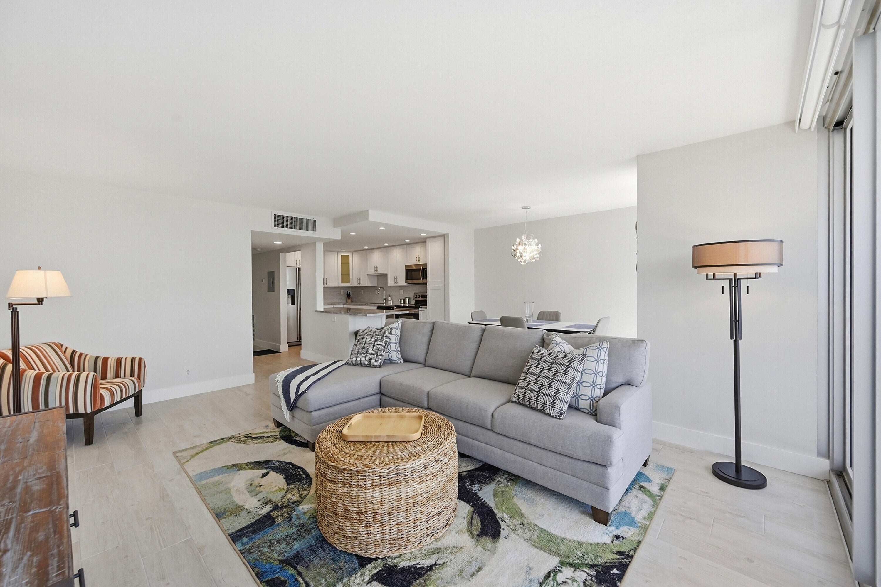 531 N Ocean Boulevard 1601