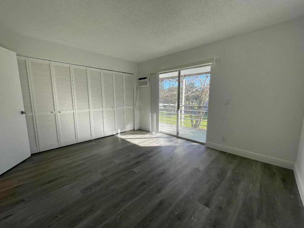 Photo of 172 Sussex I, West Palm Beach, FL 33417 (MLS # R11153080)