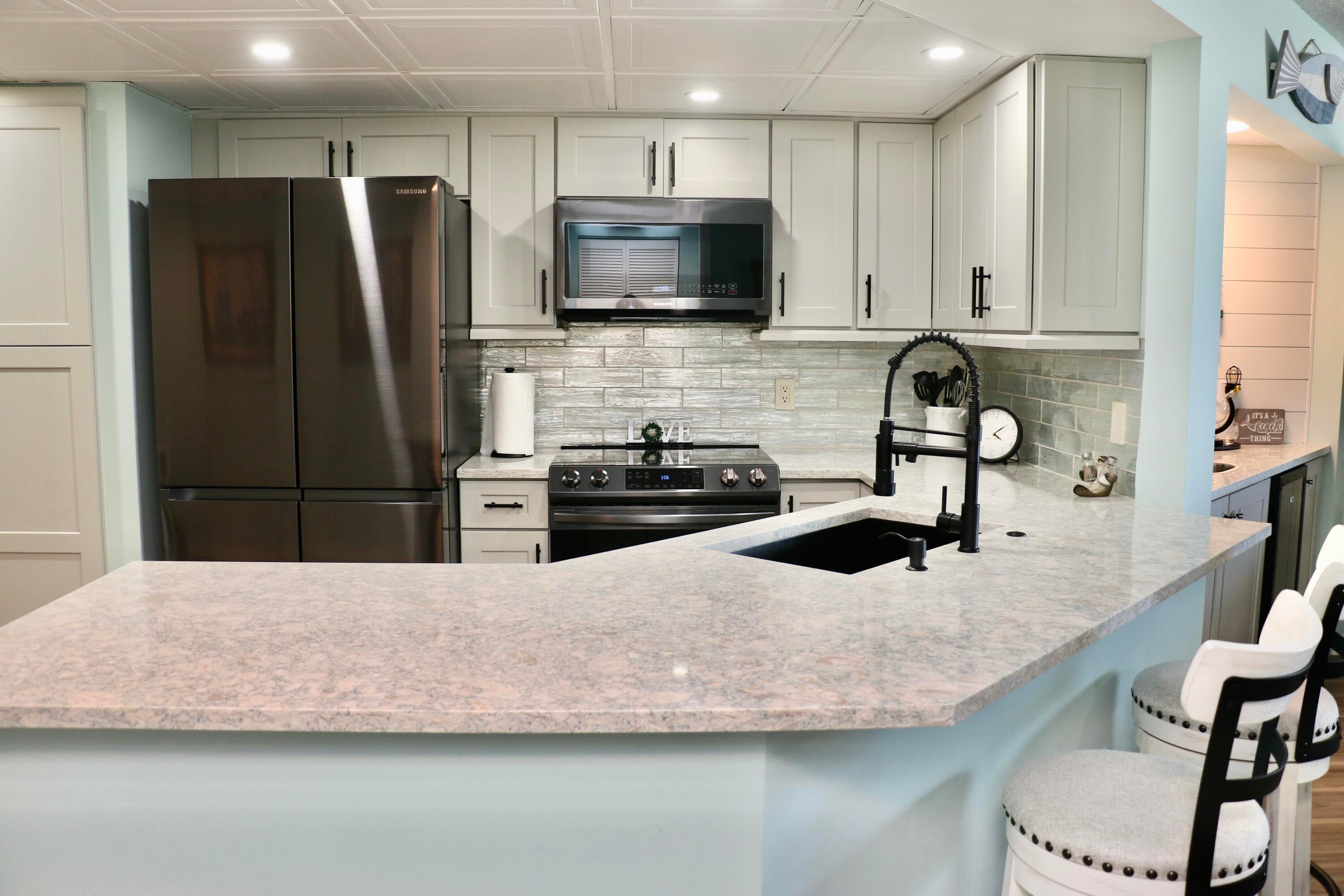 9650 S OCEAN Drive 302