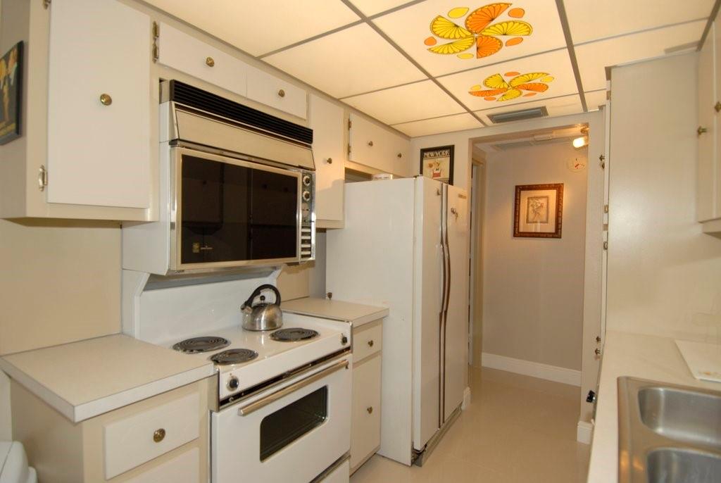 CRYSTAL TOWER - Residential