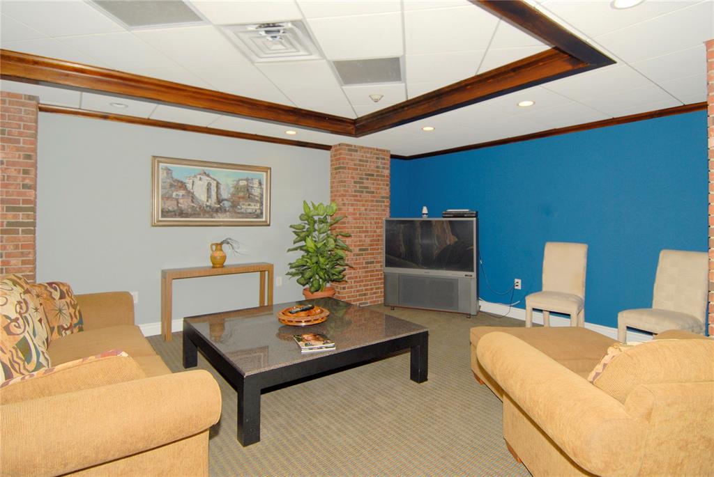 CRYSTAL TOWER - Residential