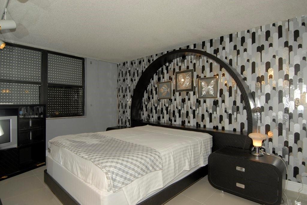 CRYSTAL TOWER - Residential