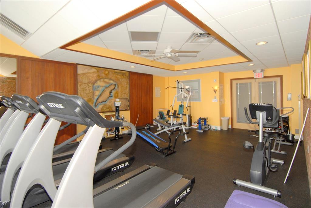 CRYSTAL TOWER - Residential