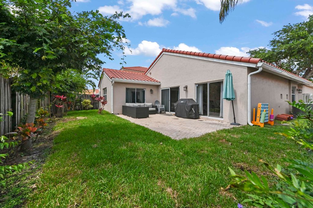 Photo of 6578 Geneva Street, Lake Worth, FL 33467 (MLS # B26010084)