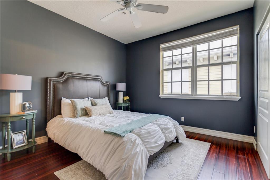 EAST VILLAGE - Residential