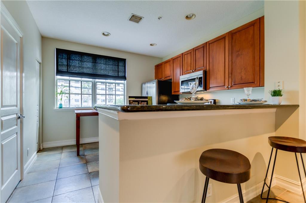 EAST VILLAGE - Residential