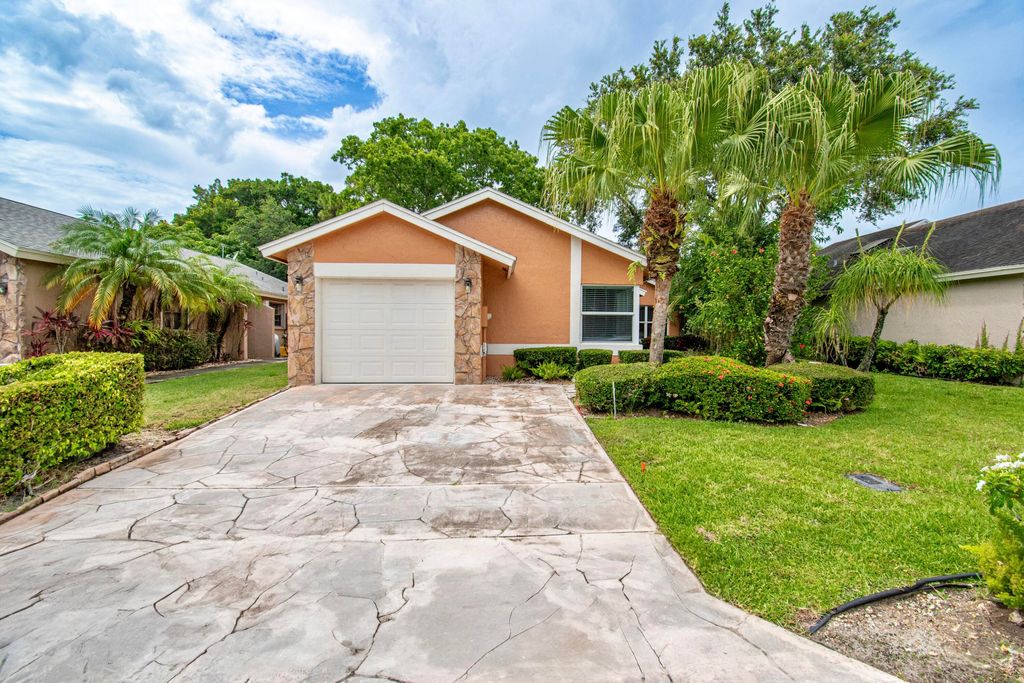 Photo of 7601 Martinique Boulevard, Boca Raton, FL 33433 (MLS # B26036785)