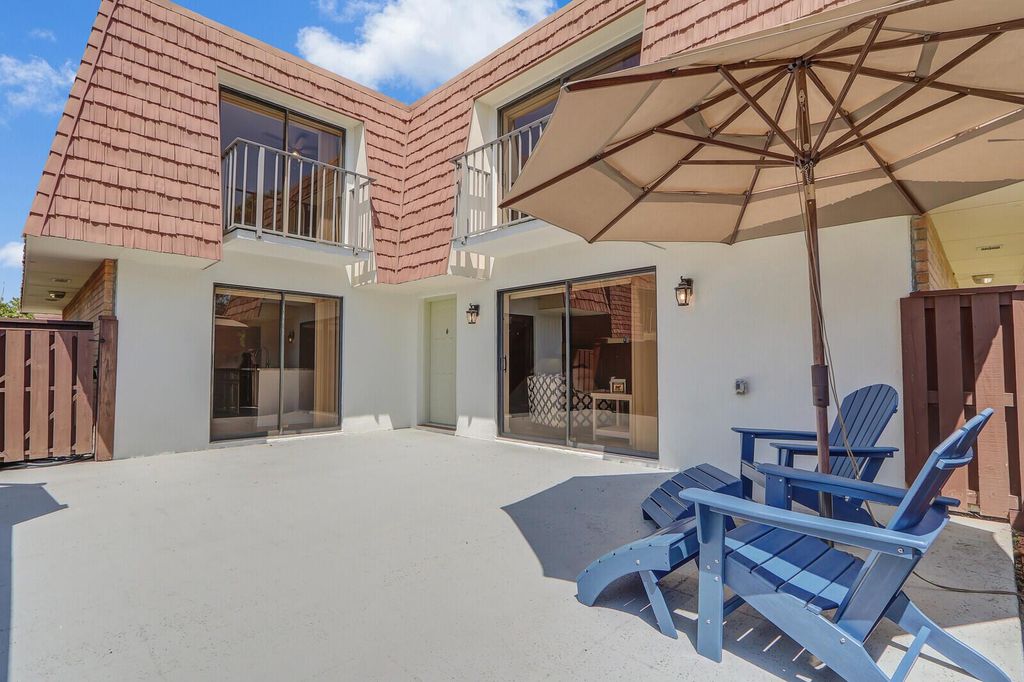 Photo of 3711 SW Sunset Trace Circle, Palm City, FL 34990 (MLS # R10985607)