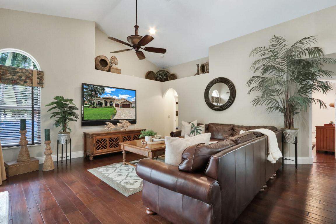 CYPRESS CREEK COUNTRY CLUB SW QUAD - Residential